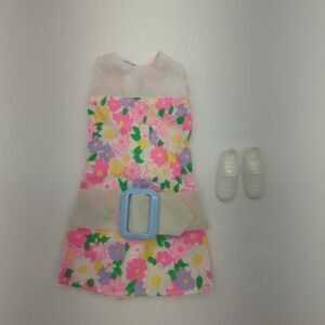 Vintage 1999 Barbie Fun to Dress Fashion Learn to‎ Buckle Floral Dress #68088